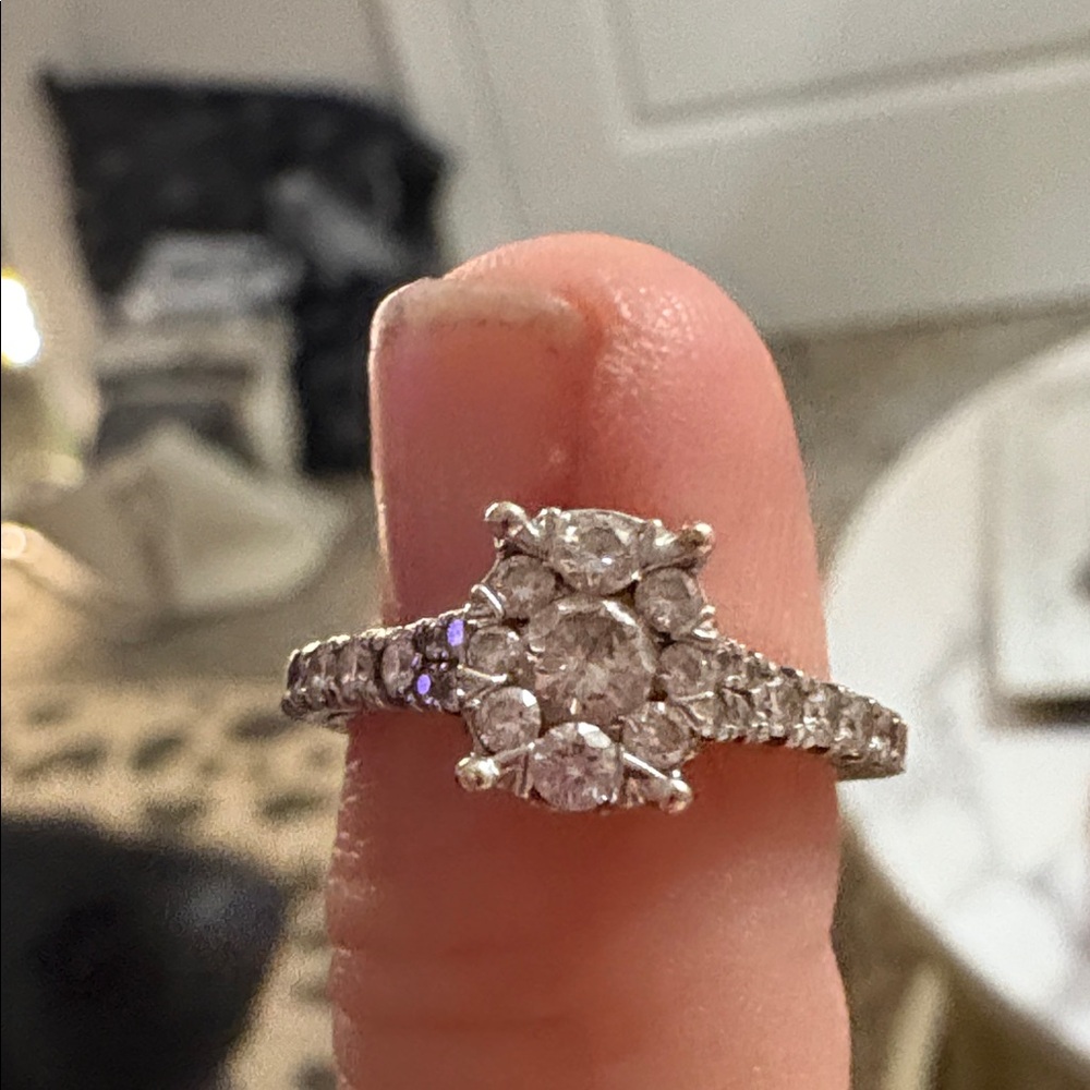 Dazzling Silver Diamond Cluster Ring - image 1